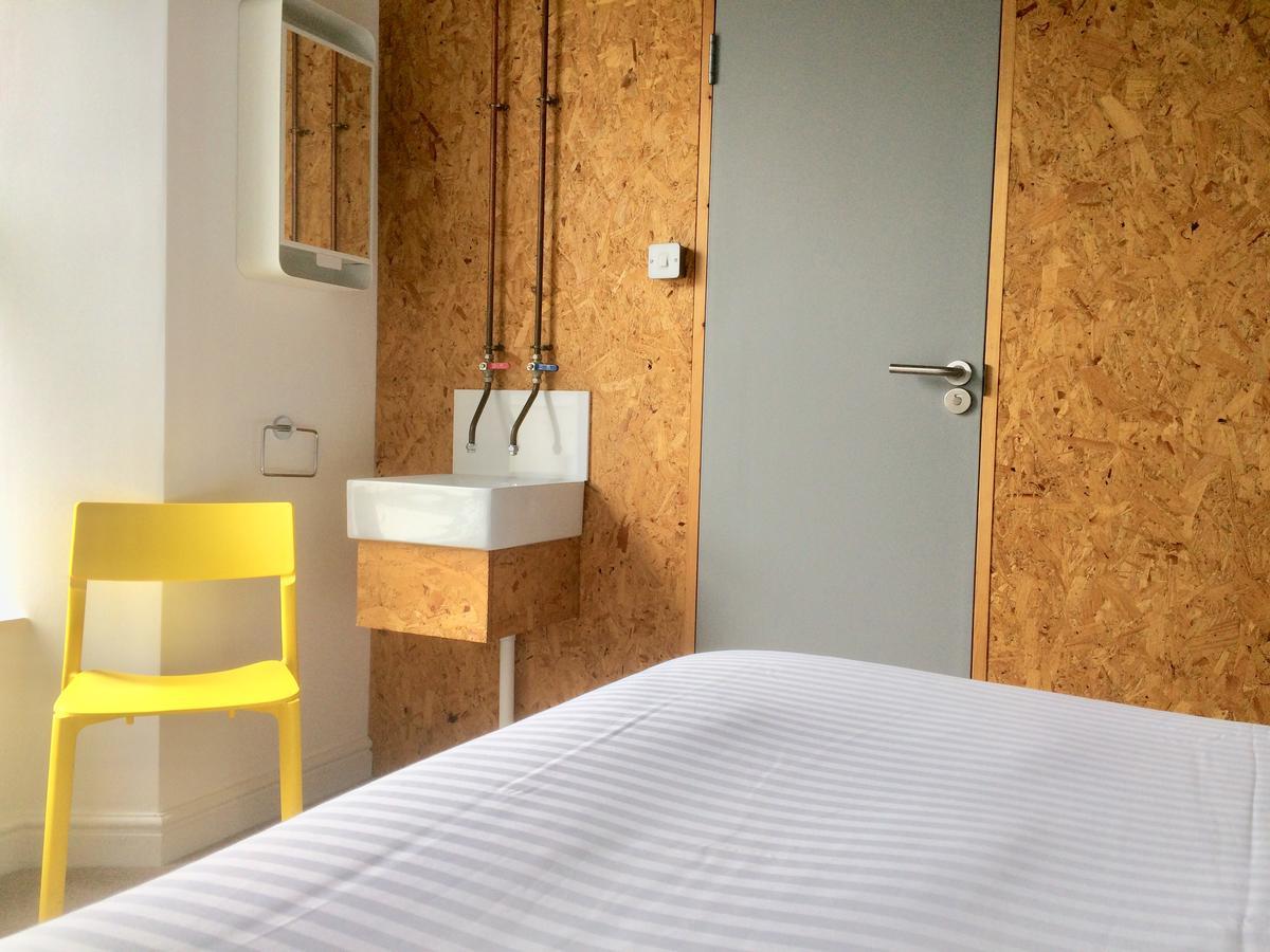 New Quay The Blue Door Bed & Breakfast エクステリア 写真